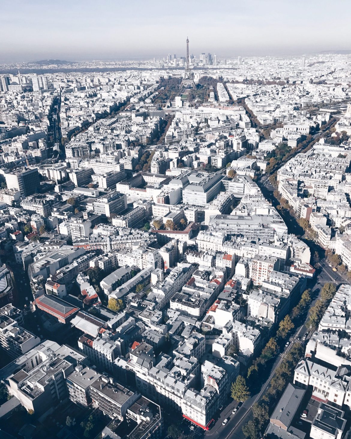 Vista de Paris e da Torre Eiffel - Ciel de Paris - Kezia Happuck